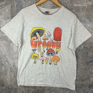 Gildan Heavy Cotton Groovy Graphic‎ Light Gray T-Shirt Sz Large